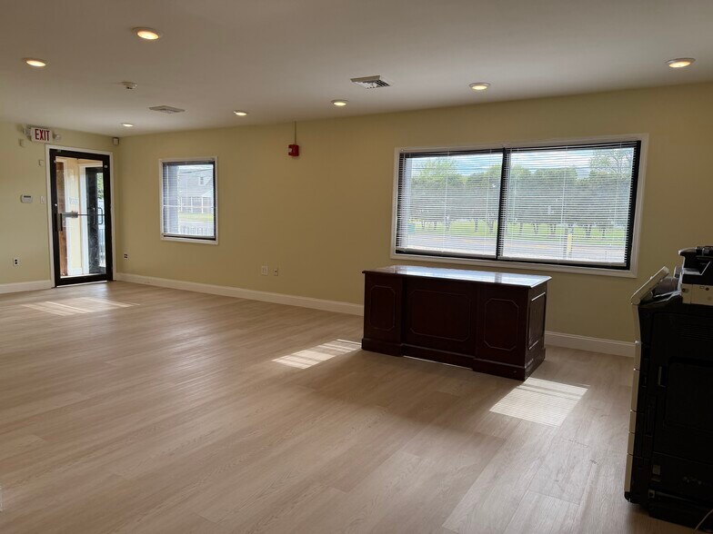 More Photos Of 760 Woodbourne Rd, Langhorne Office For Lease