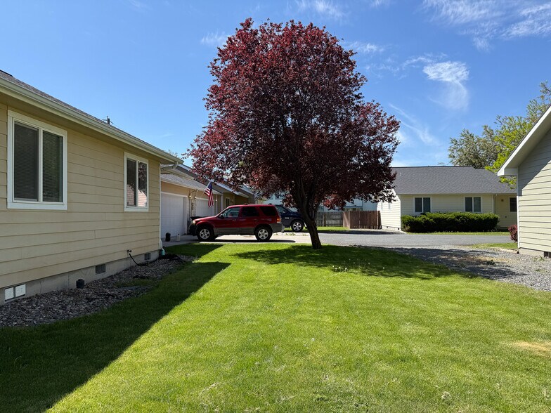 More Photos Of 3010 Elm St, Baker City Apartments For Sale