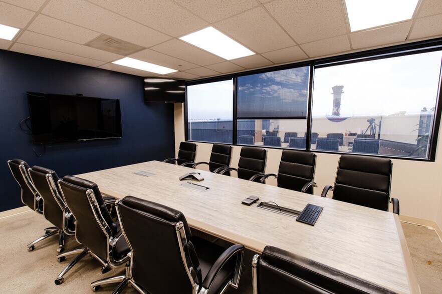 More Photos Of 3355 E Spring St, Long Beach Office For Lease