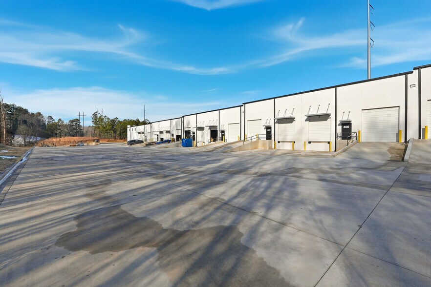 More Photos Of 1901 Peachtree Industrial Blvd, Buford Warehouse For Lease