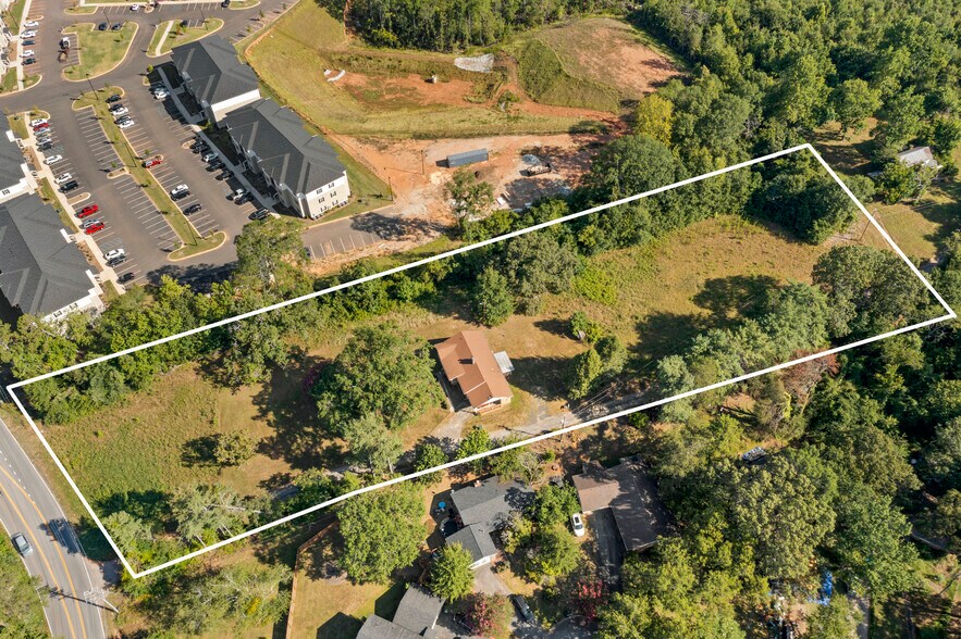 Primary Photo Of 25 Goodwin Dr, Taylors General Retail For Sale