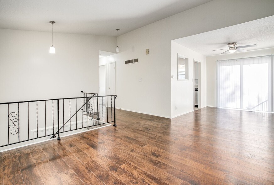 More Photos Of 605-607 NE Lynn St, Lee's Summit Apartments For Sale