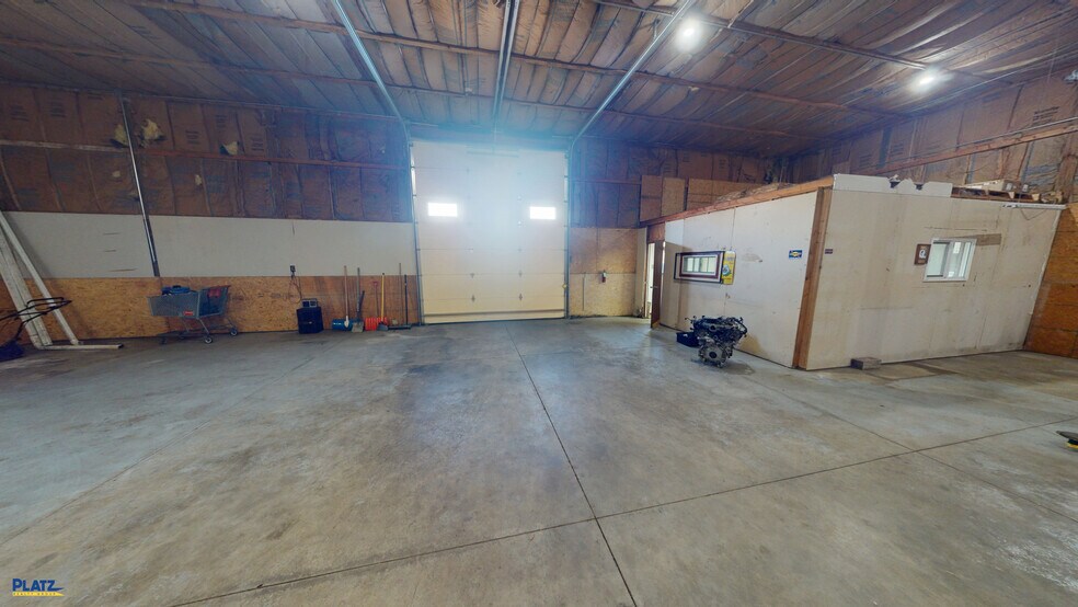 More Photos Of 2000 McCartney Rd, Youngstown Warehouse For Sale