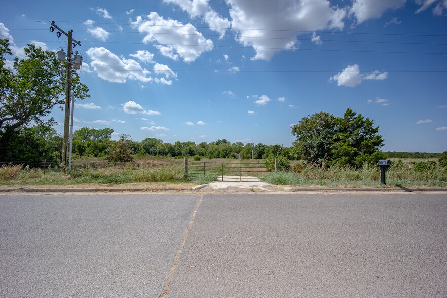 More Photos Of 373 Howard Blvd, Harrah Land For Sale