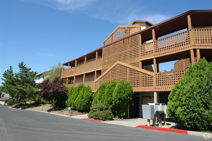 More Photos Of 2701 Sierra Sunrise Ter, Chico Apartments For Sale