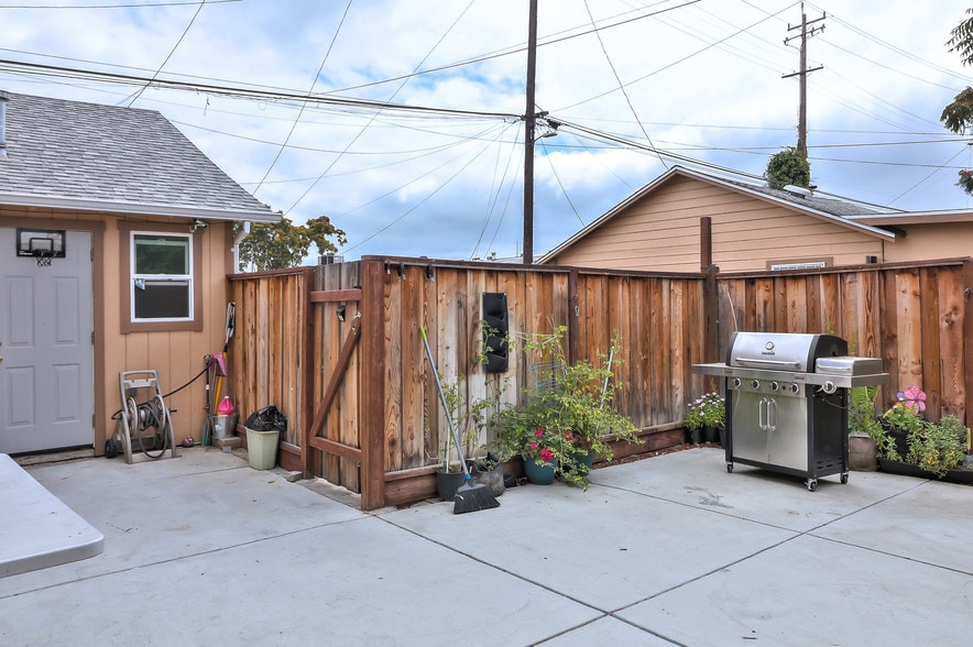 More Photos Of 66 3rd St, Gilroy Apartments For Sale