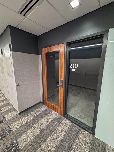More Photos Of 206 S Broadway, Rochester Office For Lease
