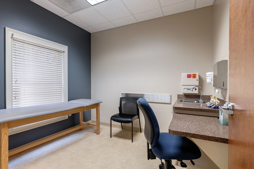 More Photos Of 1500 Langford Dr, Watkinsville Medical For Sale