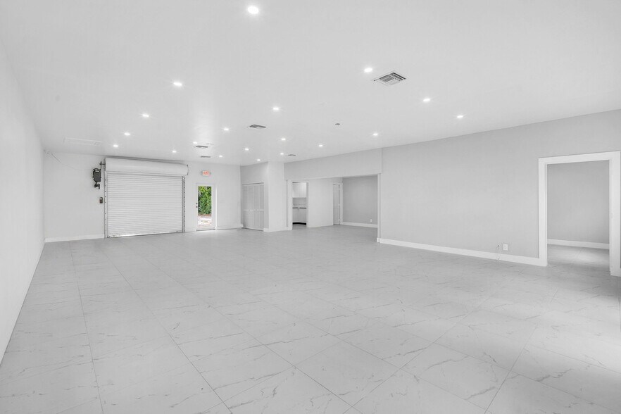 More Photos Of 3311 N Dixie Hwy, Pompano Beach Freestanding For Lease