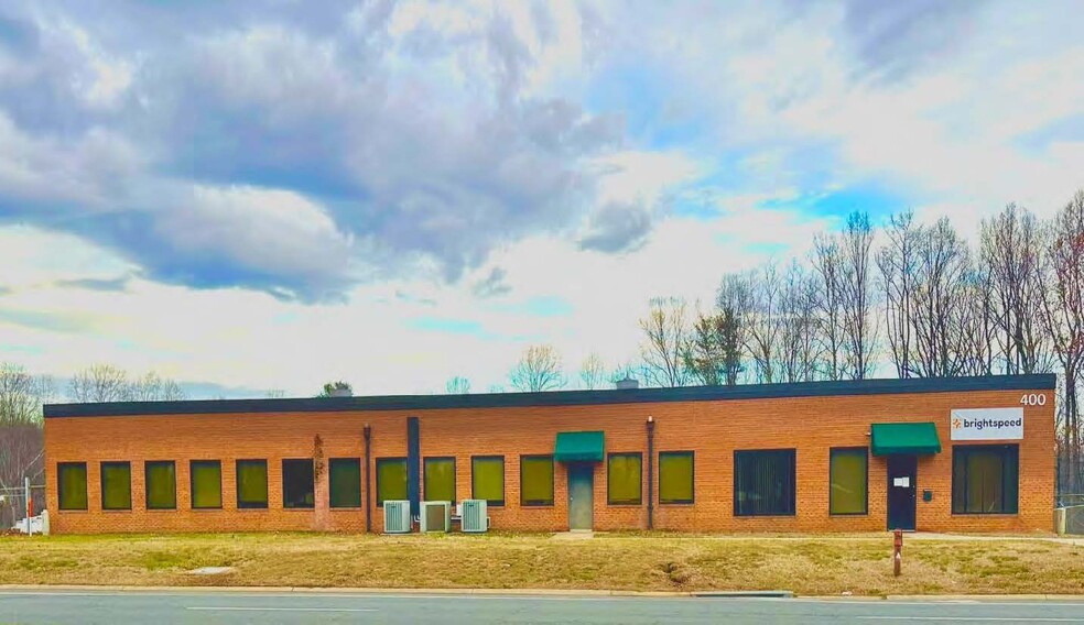 Primary Photo Of 400 Rio Rd W, Charlottesville Flex For Sale