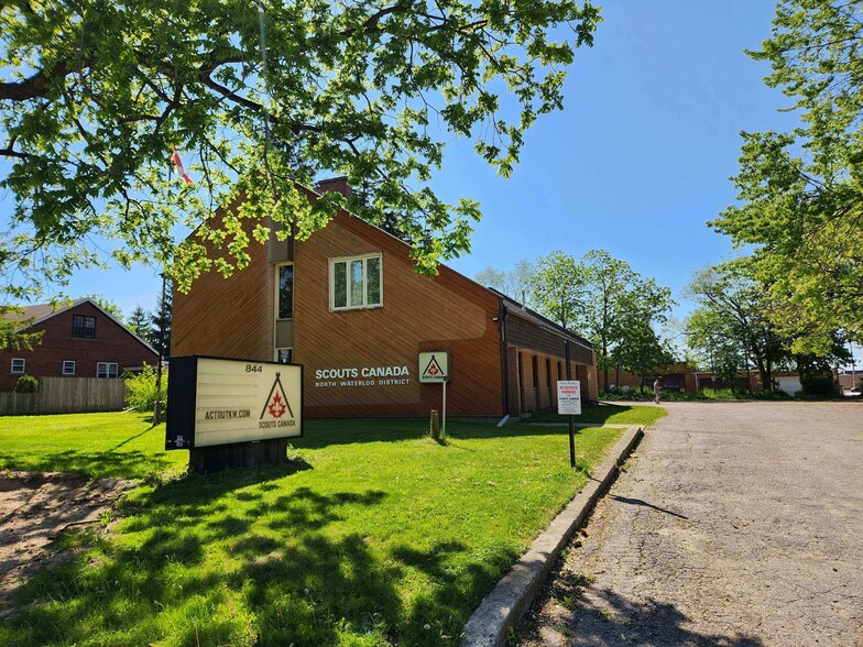 Primary Photo Of 844 Frederick St, Kitchener Office For Sale