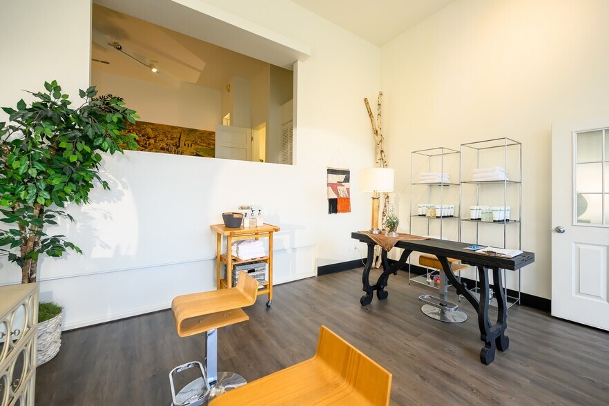 More Photos Of 2335 W 11th St, Cleveland Storefront Retail Office For Sale