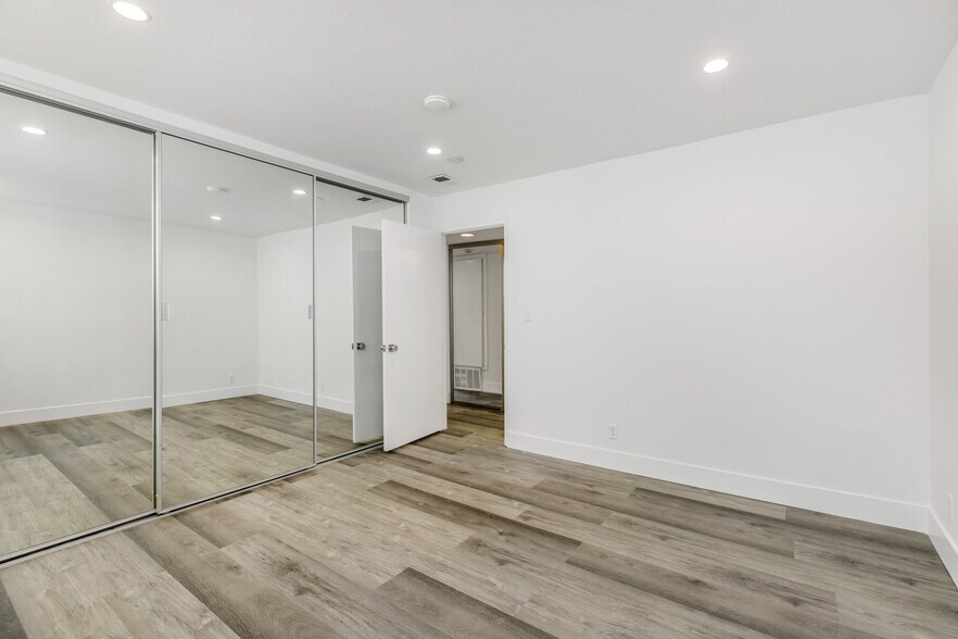 More Photos Of 1751 S Bentley Ave, Los Angeles Apartments For Sale