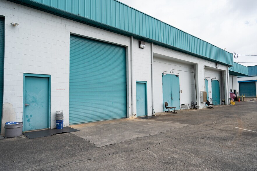 More Photos Of 3048 Aukele St, Lihue Warehouse For Sale