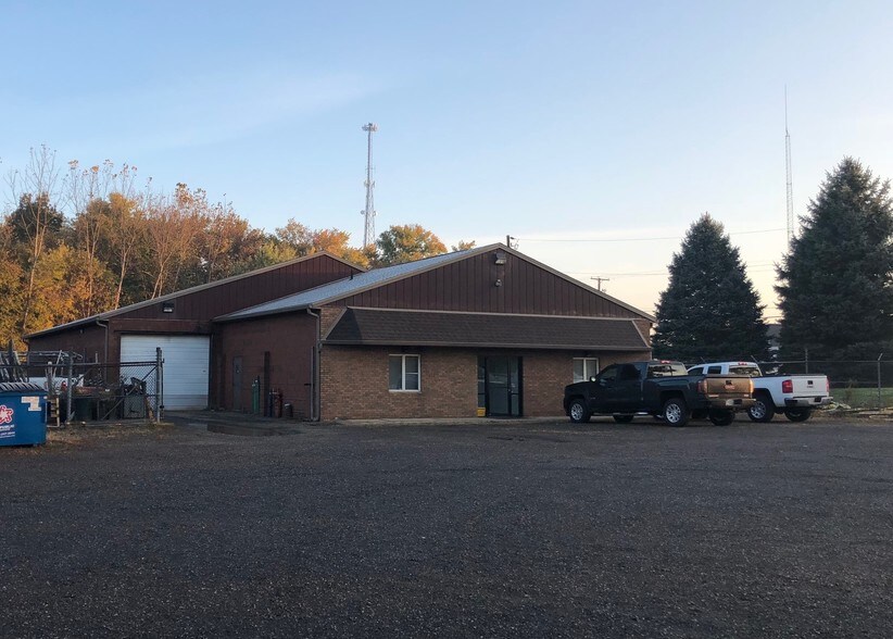 Primary Photo Of 5021 Louisville St NE, Louisville Warehouse For Lease