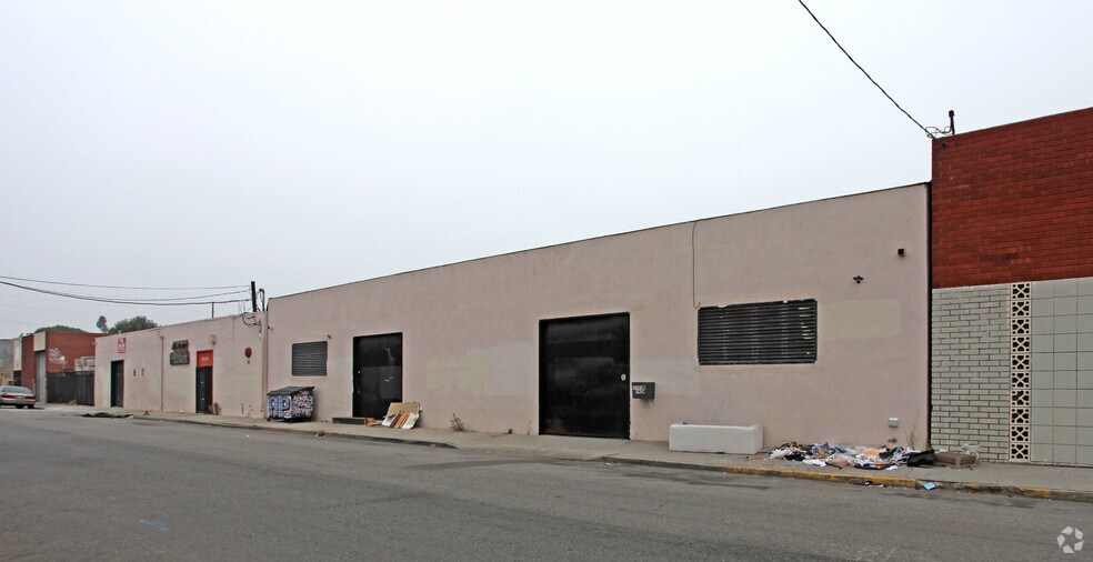 More Photos Of 1525 E 25th St, Los Angeles Manufacturing For Sale