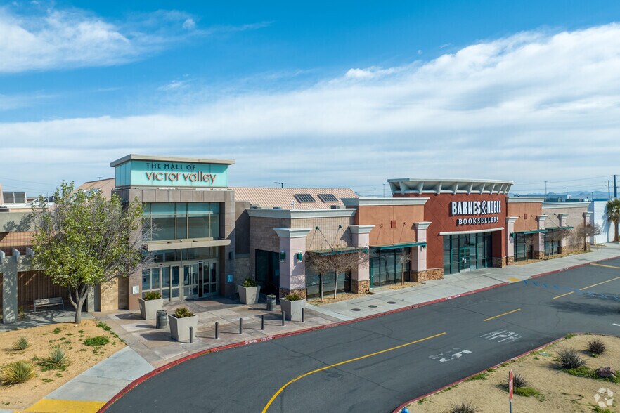 More Photos Of 14420 Bear Valley Rd, Victorville Bowling Alley For Lease