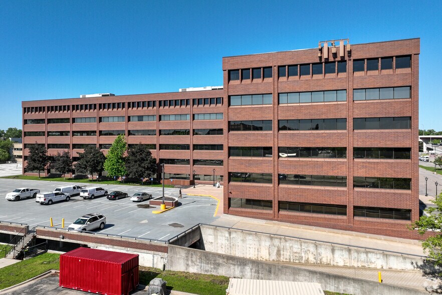 More Photos Of 2051 Killebrew Dr, Bloomington Office For Sale