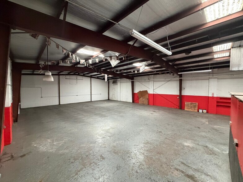 More Photos Of 1349 Veterans Memorial Hwy, Kenner Service For Sale