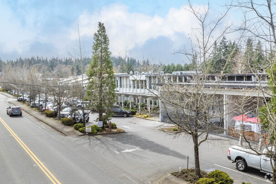 More Photos Of 11251 120th Ave NE, Kirkland Distribution For Lease