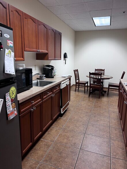 More Photos Of 2222-2226 State Road 580, Clearwater Freestanding For Sale