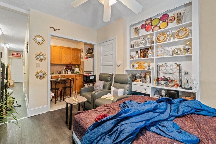 More Photos Of 2530 N Calvert St, Baltimore Office Residential For Sale