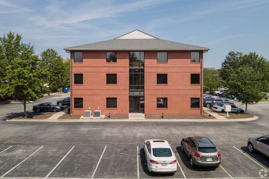 More Photos Of 50 Post Office Rd, Waldorf Medical For Sale