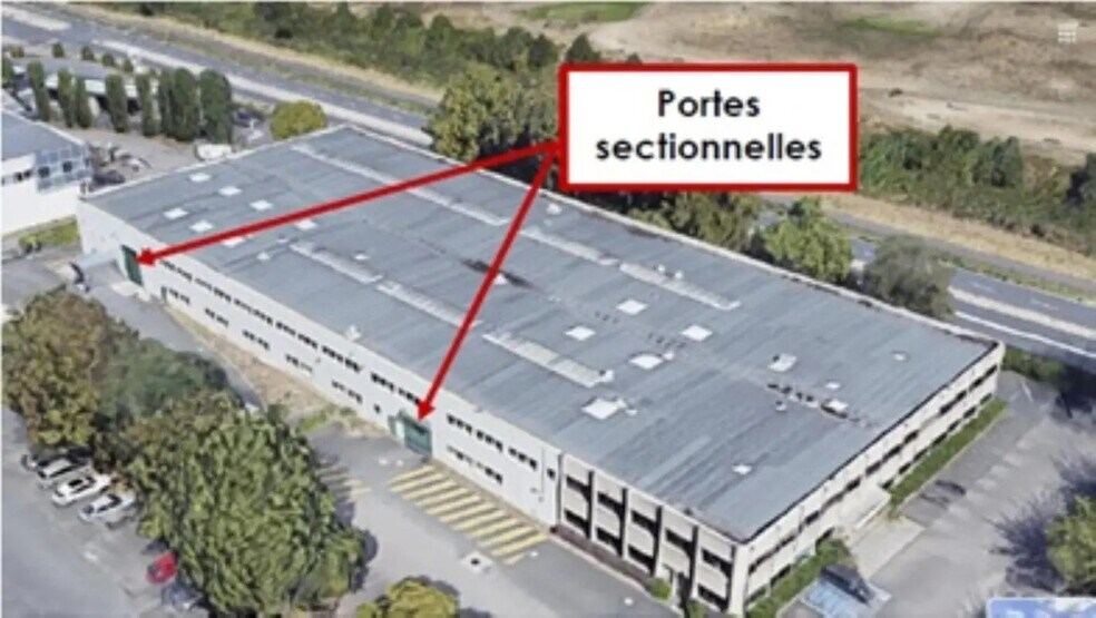 More Photos Of 697 Rue Fourny, Buc Warehouse For Lease