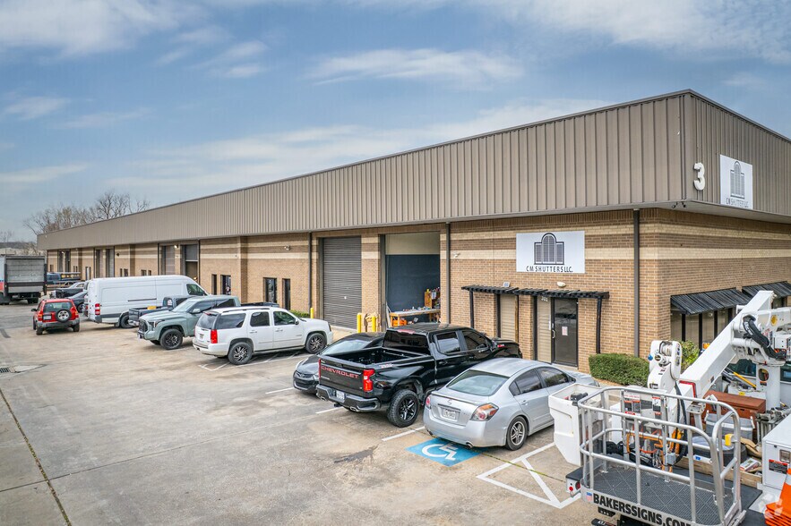 More Photos Of 5829 W Sam Houston Pky N, Houston Unknown For Lease