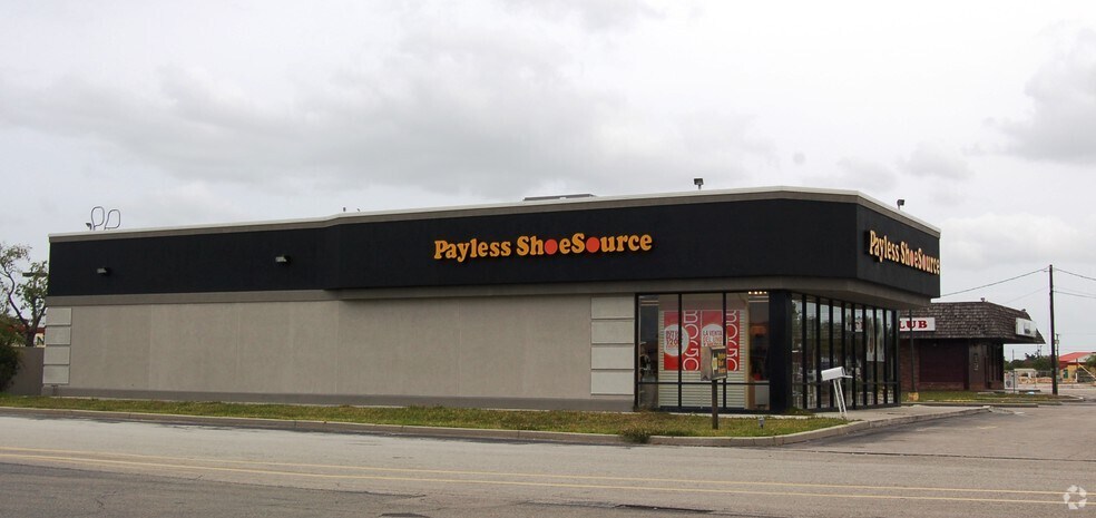 More Photos Of 2061 S US Highway 1, Fort Pierce Freestanding For Lease