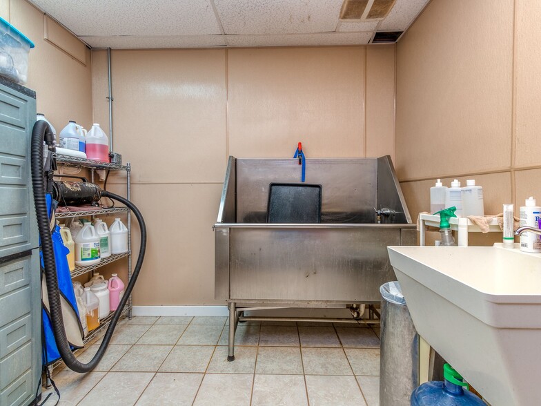 More Photos Of 116 Massey St, Fort Mill Flex For Sale