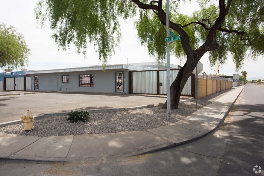 More Photos Of 6863 W Frier Dr, Glendale Warehouse For Lease