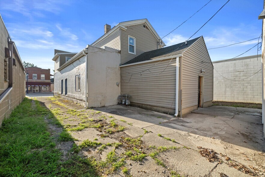 More Photos Of 1030 Main St, Union Grove Storefront Retail Residential For Sale