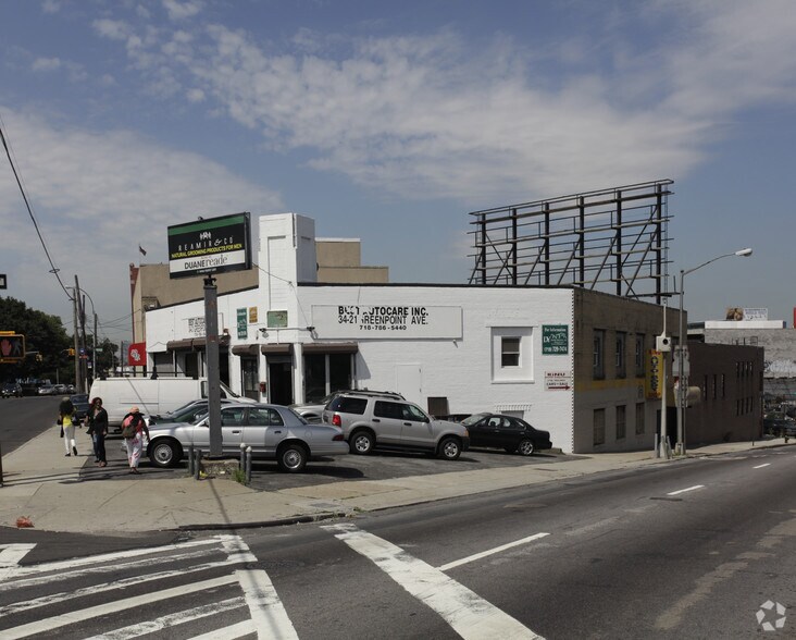 Primary Photo Of 3421 Greenpoint Ave, Long Island City Service For Lease