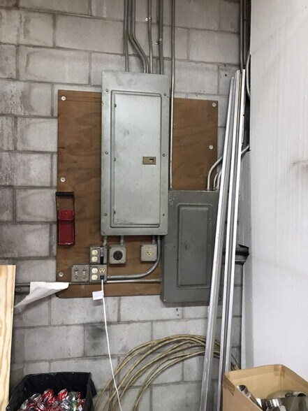 More Photos Of 311 Monroe St, Highland Warehouse For Sale