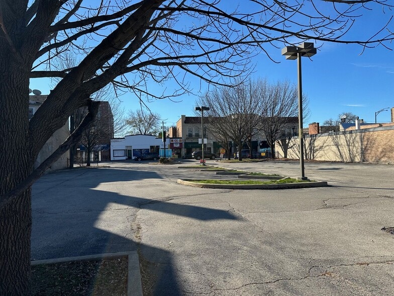 Primary Photo Of 6681 N Northwest Hwy, Chicago Land For Sale