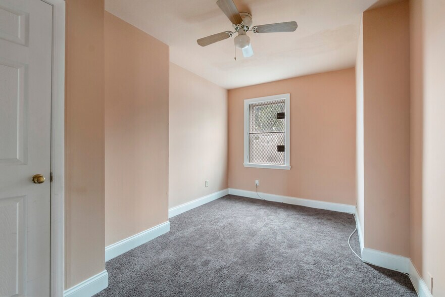 More Photos Of 1433 W Lombard St, Baltimore Multifamily For Sale
