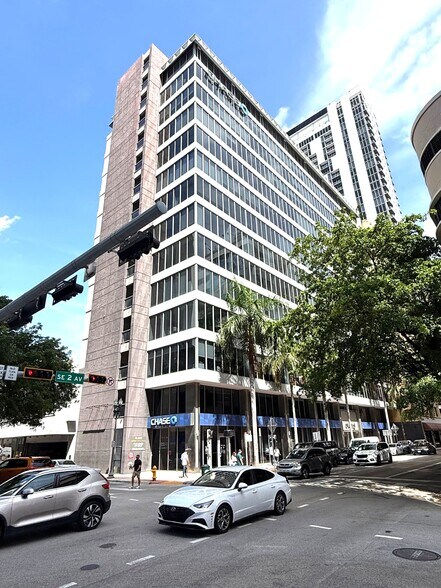 More Photos Of 150 SE 2nd Ave, Miami Office Residential For Lease