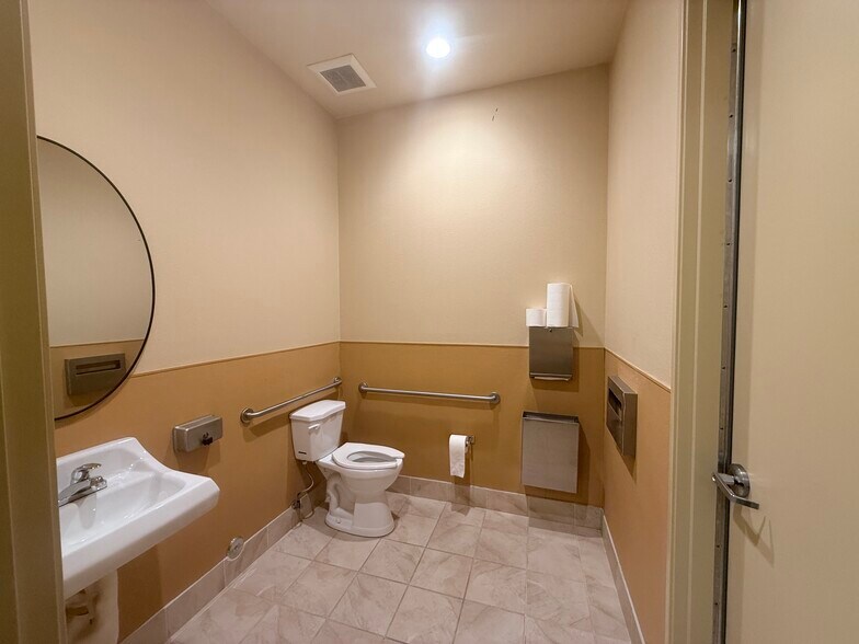 More Photos Of 45090 Golf Center Pky, Indio Warehouse For Sale