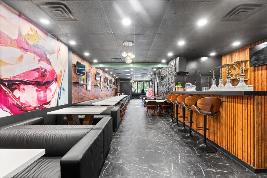 More Photos Of 246 Mulberry St, Newark Storefront For Sale