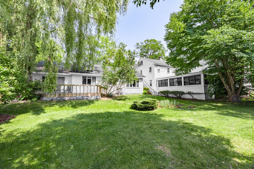 More Photos Of 40 Union St, Blue Hill Hospitality For Sale