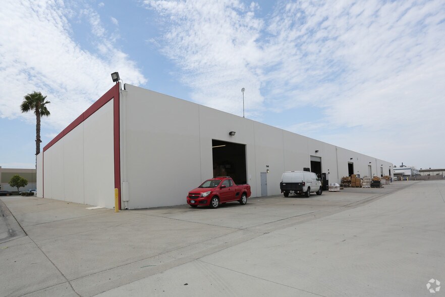 More Photos Of 7381-7441 Anaconda Ave, Garden Grove Manufacturing For Lease