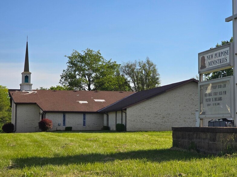 More Photos Of 2404 Dewey St, Anderson Flex For Sale