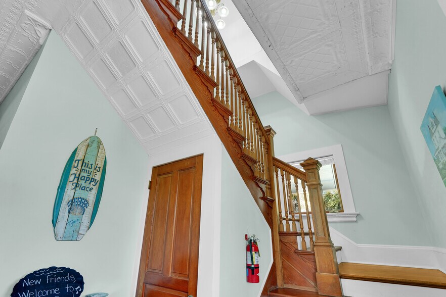 More Photos Of 21 Officers Row, Tybee Island Hospitality For Sale