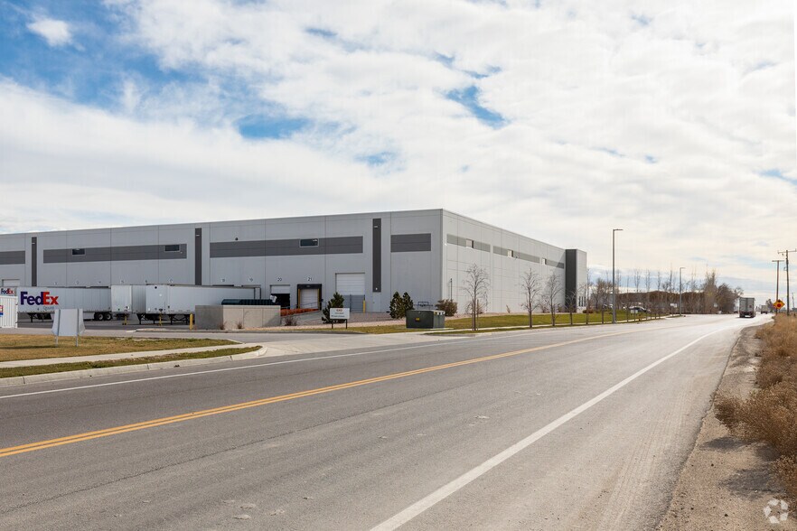 More Photos Of 2150 N 2200 W, Salt Lake City Warehouse For Lease