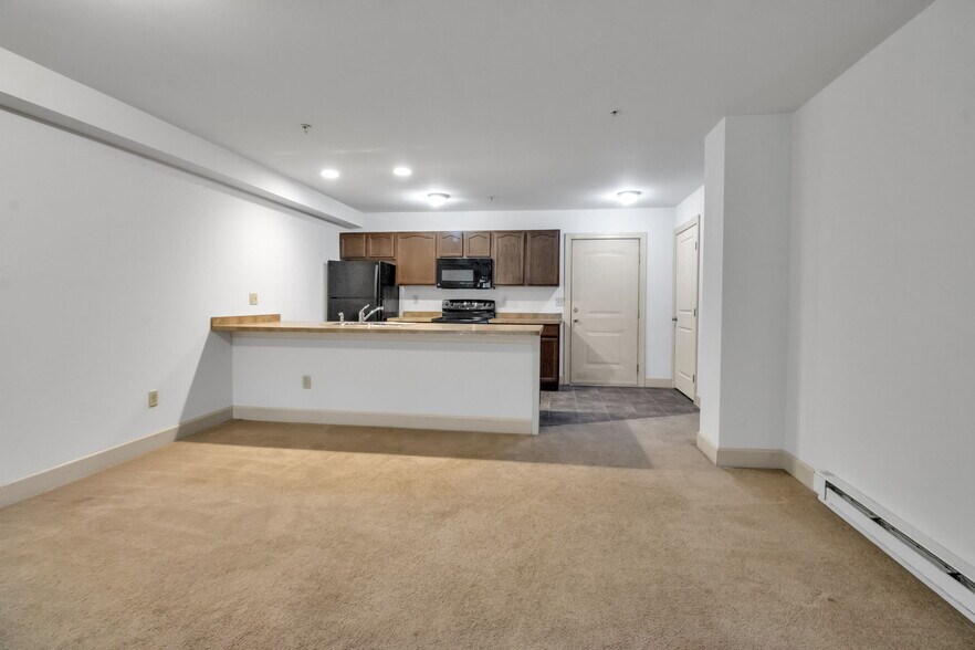 More Photos Of 2-85 Bristol Ln, Ellicottville General Retail For Lease