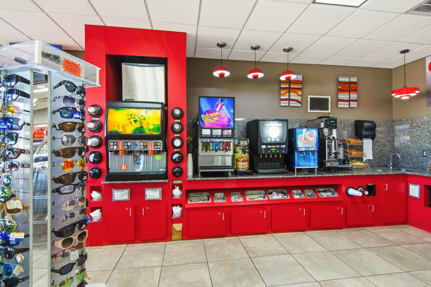 More Photos Of 7 Honey Springs Loop, Brumley Service Station For Sale