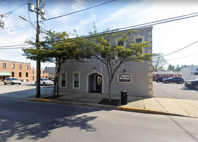 Primary Photo Of 205-207 E Main St, Westminster Office For Lease