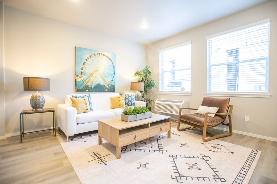 More Photos Of 421 NE 80th Ave, Hillsboro Apartments For Sale