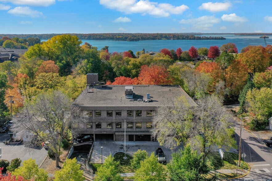 More Photos Of 800 Wayzata Blvd, Wayzata Office For Sale